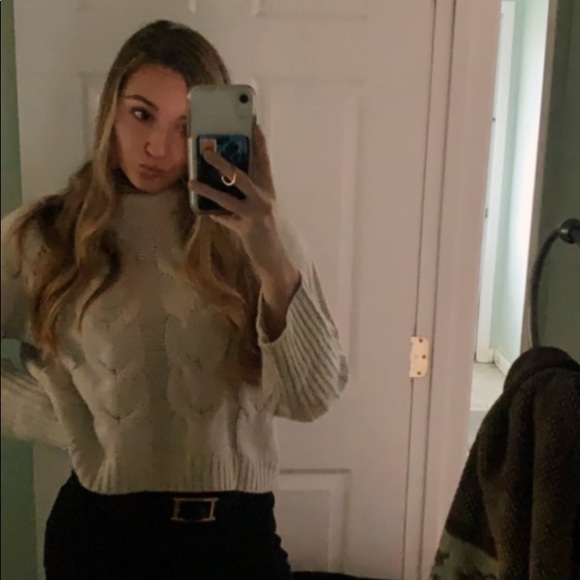 Meet your Posher, Tori - Picture 1 of 1